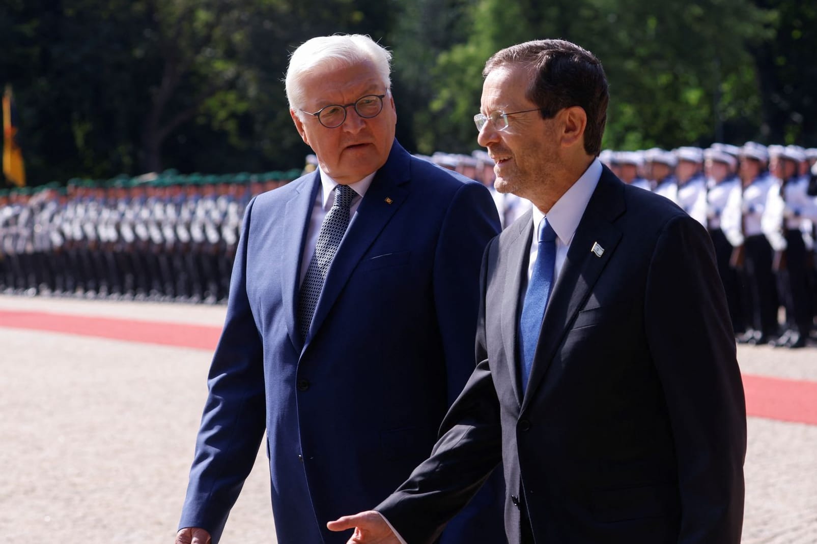 Frank-Walter Steinmeier empfängt Isaac Herzog: Der israelische Staatspräsident wird drei Tage in Deutschland verbringen.