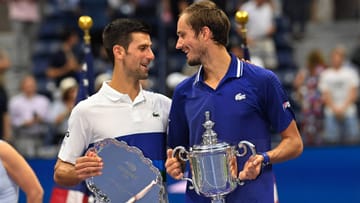 Djokovic (links) und Medwedew na de finale van de US Open 2021: Dem Russen gegen in New York sein erster Grand-Slam-Sieg.