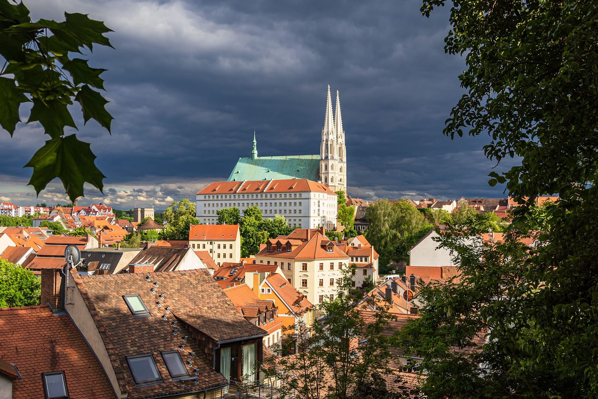 Blick über Görlitz (Symbolbild): Sachsen regelt die neue Grundsteuer zwar nach dem Bundesmodell, es gibt aber eine Ausnahme.