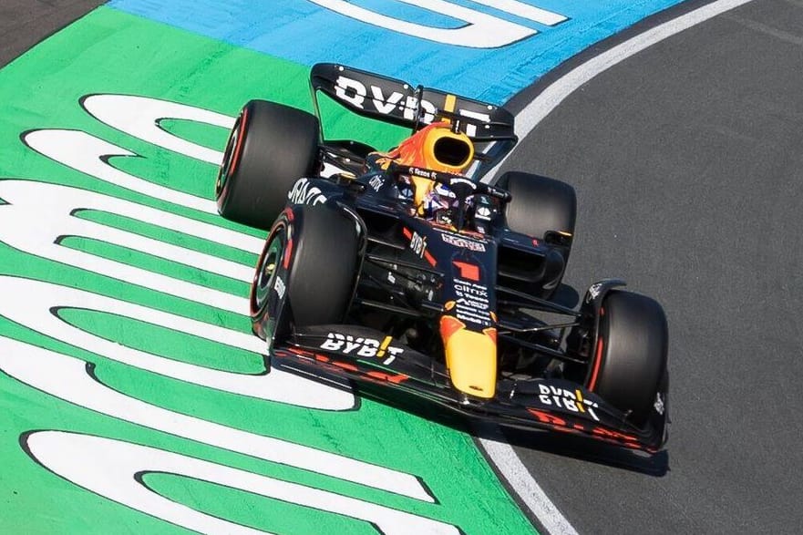 Max Verstappen auf der Strecke in Zandvoort.