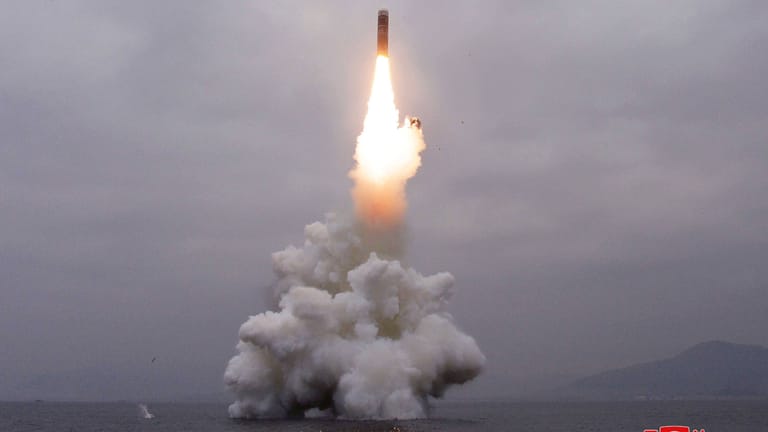 Abschuss einer nordkoreanischen Rakete: Erneut soll es einen Test gegeben haben, berichtet Südkorea.