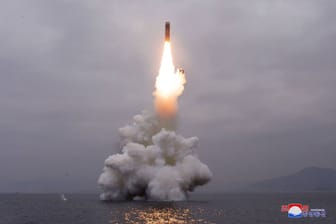Abschuss einer nordkoreanischen Rakete: Erneut soll es einen Test gegeben haben, berichtet Südkorea.