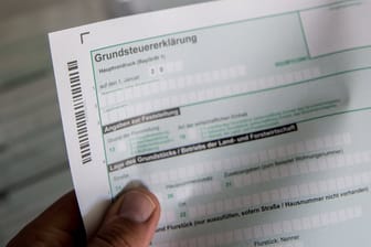 Grundsteuererklärung in Papierform: Bis zum 31. Oktober dieses Jahres müssen Eigentümer beim zuständigen Finanzamt die Grundsteuererklärung abgeben.