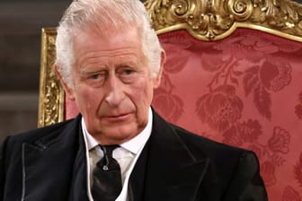 König Charles III.: Der 73-Jährige nimmt mit dem Tod der Queen die Rolle als royales Oberhaupt ein.