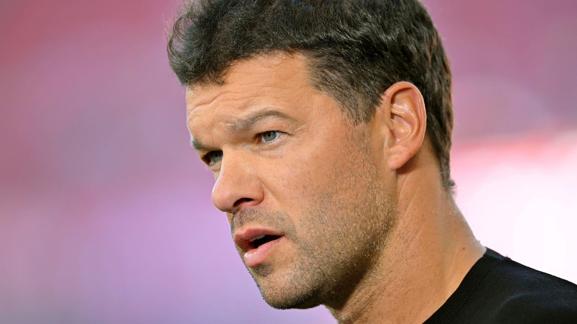 Michael Ballack: Der Ex-Kapitän der DFB-Elf wird wie schon bei der EM auch bei der WM vor der Kamera stehen.