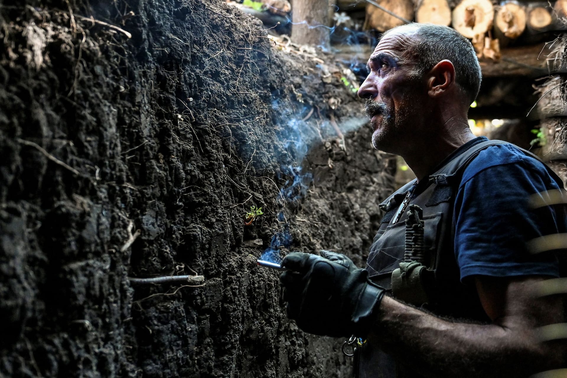 Ein ukrainischer Soldat an der Front im Süden der Ukraine: Neben regulären Soldaten und Freiwilligen kämpfen auch Partisanen hinter den feindlichen Linien.