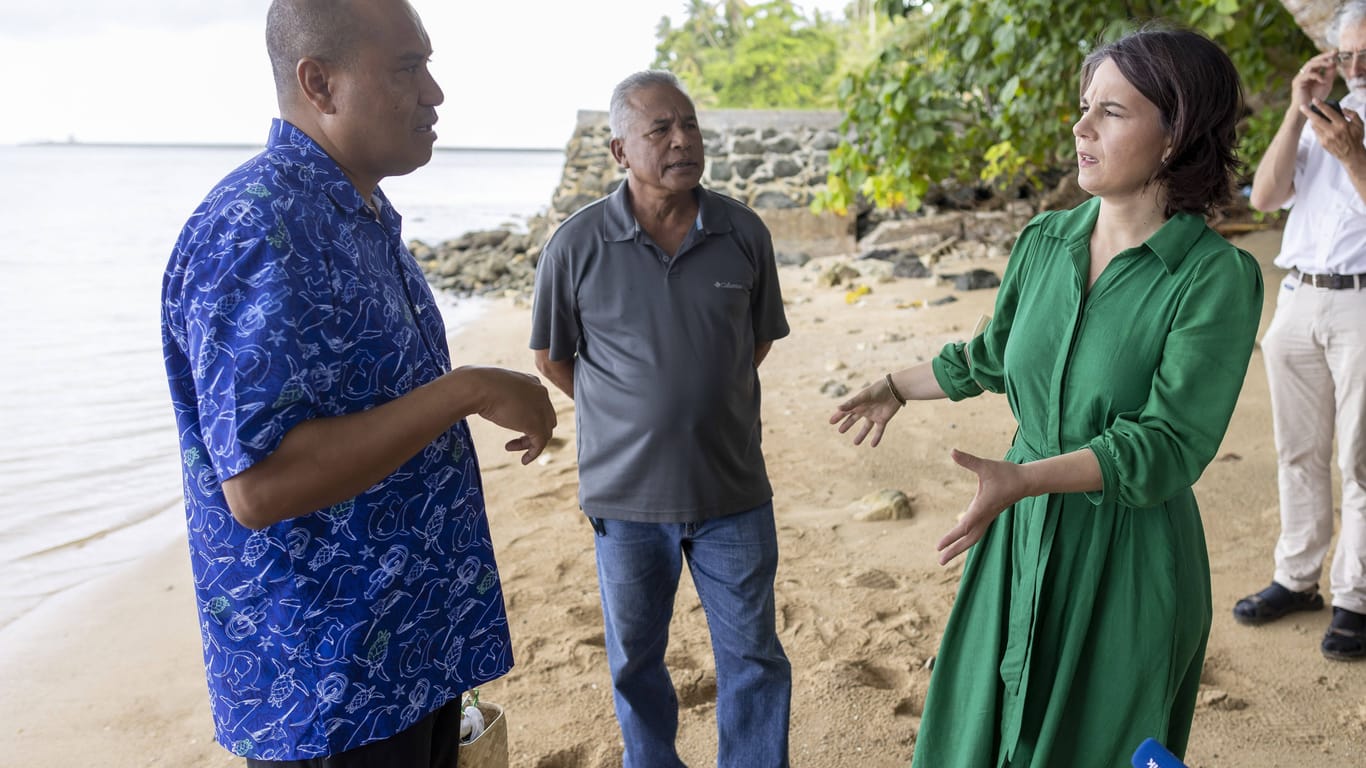 Bundesaußenministerin Annalena Baerbock besucht den pazifischen Inselstaat Palau: Hier gefährdet der Anstieg des Meeresspiegels bereits die Lebensgrundlage der Einwohner.