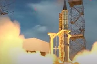 Start einer israelischen "Arrow 3"-Rakete: 2025 könnte das Raketenabwehrsystem auch in Deutschland einsatzbereit sein.