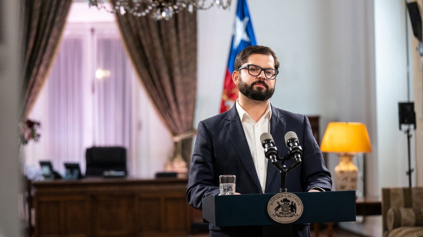 Gabriel Boric: Der chilenische Präsident zeigt sich enttäuscht über die Niederlage des Verfassungsentwurfs.