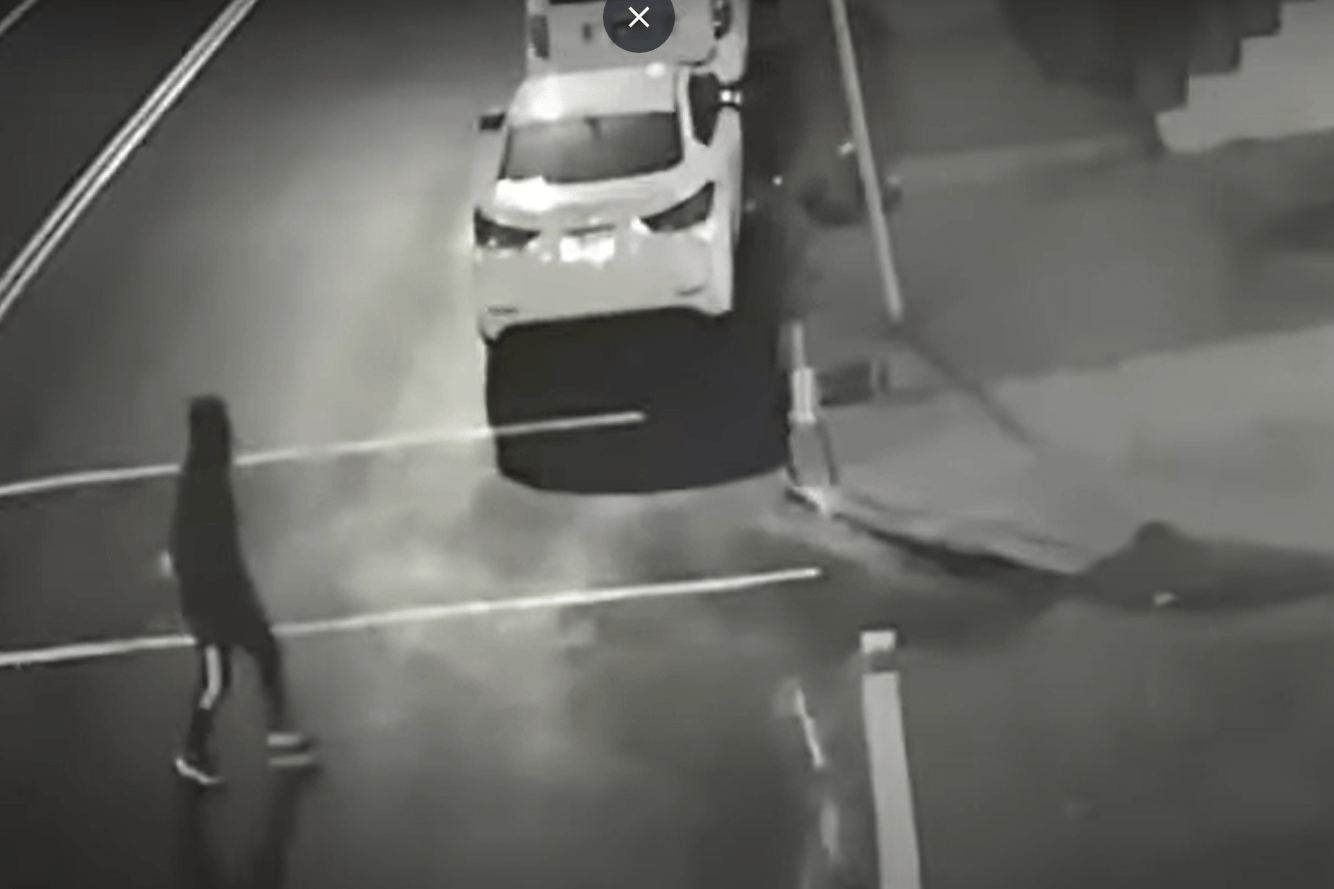 Der Täter: Die Polizei aus Philadelphia veröffentlichte bei YouTube ein Video, in dem der Täter zu sehen ist.