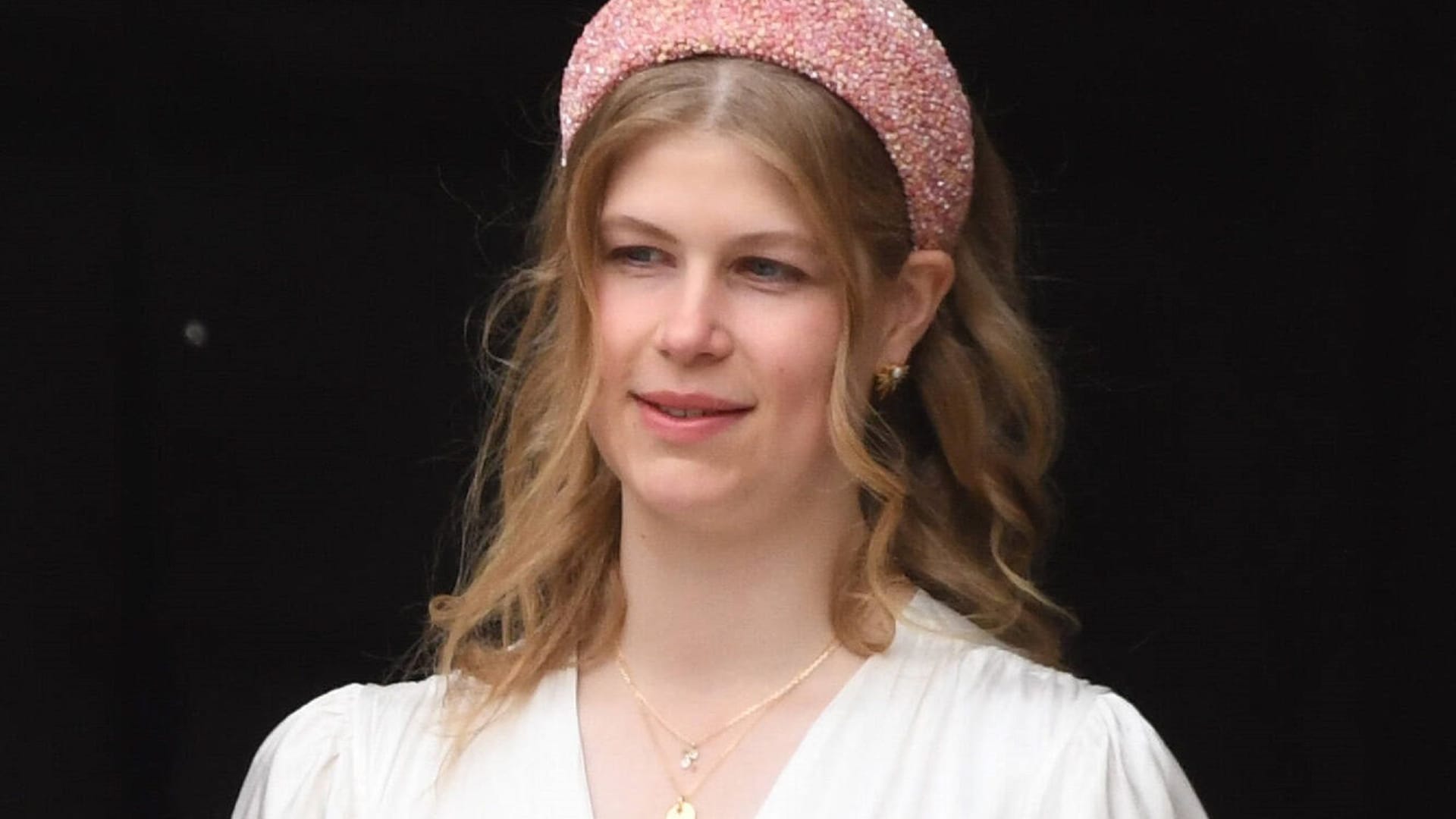 Lady Louise Windsor: Die 18-Jährige ist die Tochter von Prinz Edward und Gräfin Sophie. Sie ist auf Platz 15 der Thronfolge.