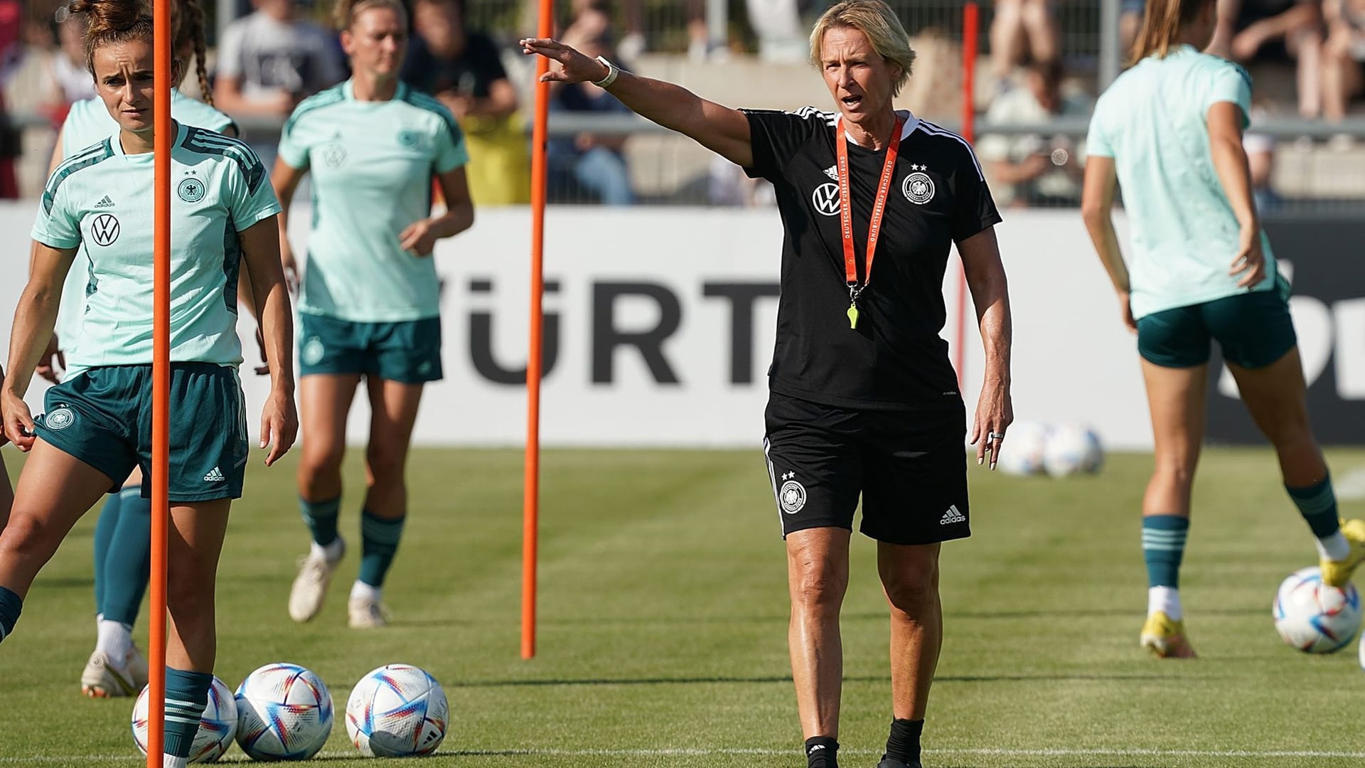 Martina Voss-Tecklenburg Martina Voss-Tecklenburg
