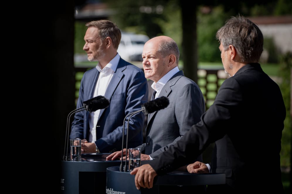 Finanzminister Lindner, Kanzler Scholz, Wirtschaftsminister Habeck: Wann kommen die Entlastungen?