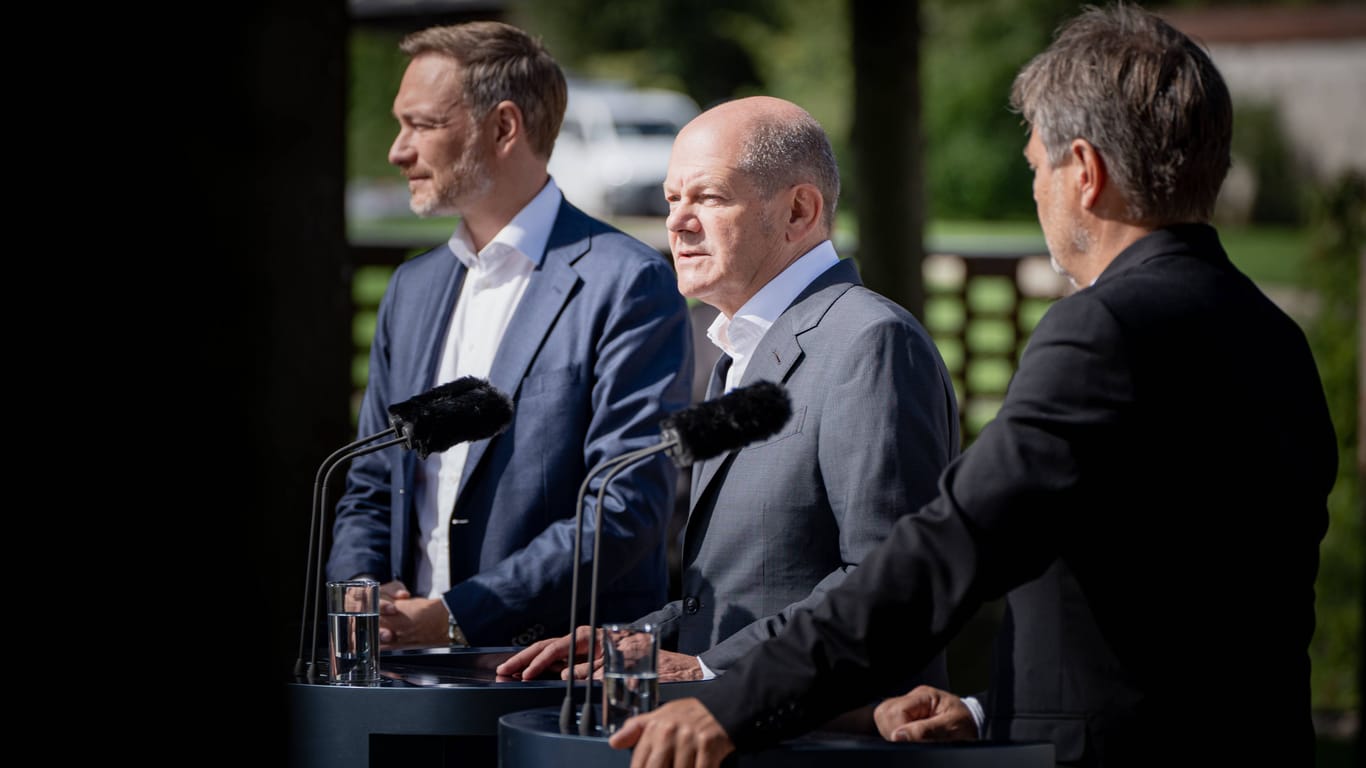 Finanzminister Lindner, Kanzler Scholz, Wirtschaftsminister Habeck: Wann kommen die Entlastungen?