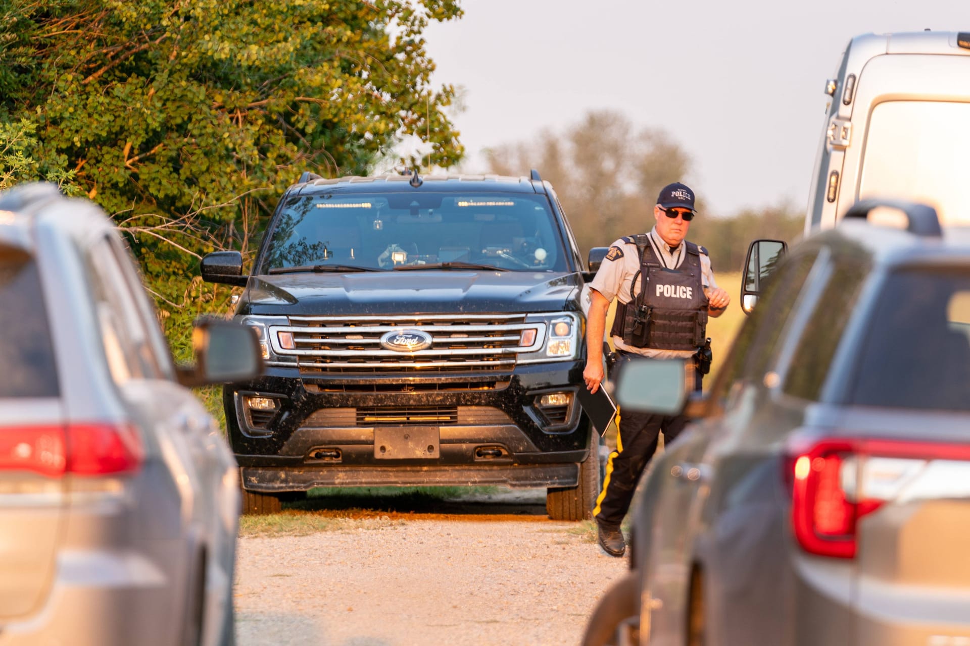 Polizei an einem Tatort in der Provinz Saskatchewan: Bei mehreren Messerangriffen kamen mindestens 10 Menschen ums Leben.