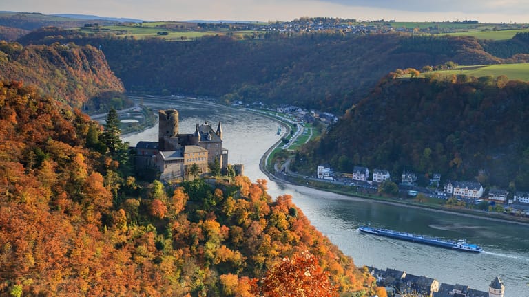 Rhein: Als längster Fluss Deutschlands bietet der Rhein zahlreiche schöne Ausflugsziele.