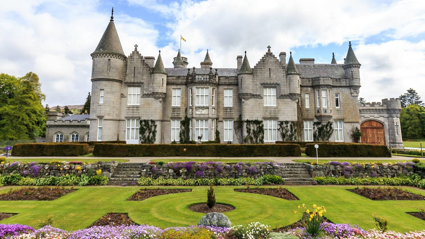 Die vergangenen Monate verbrachte die Queen auf ihrem Landsitz in Schottland.