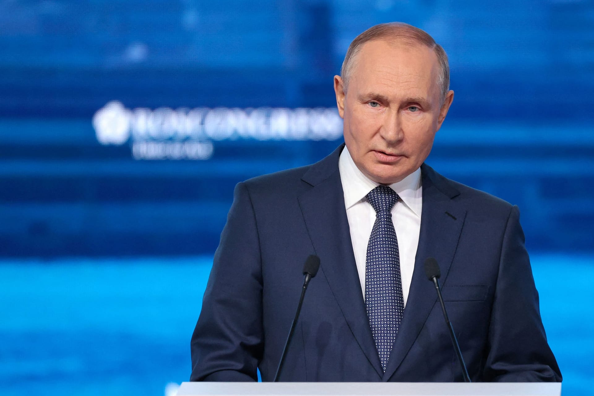 RUSSIA-ECONOMY/FORUM-PUTIN