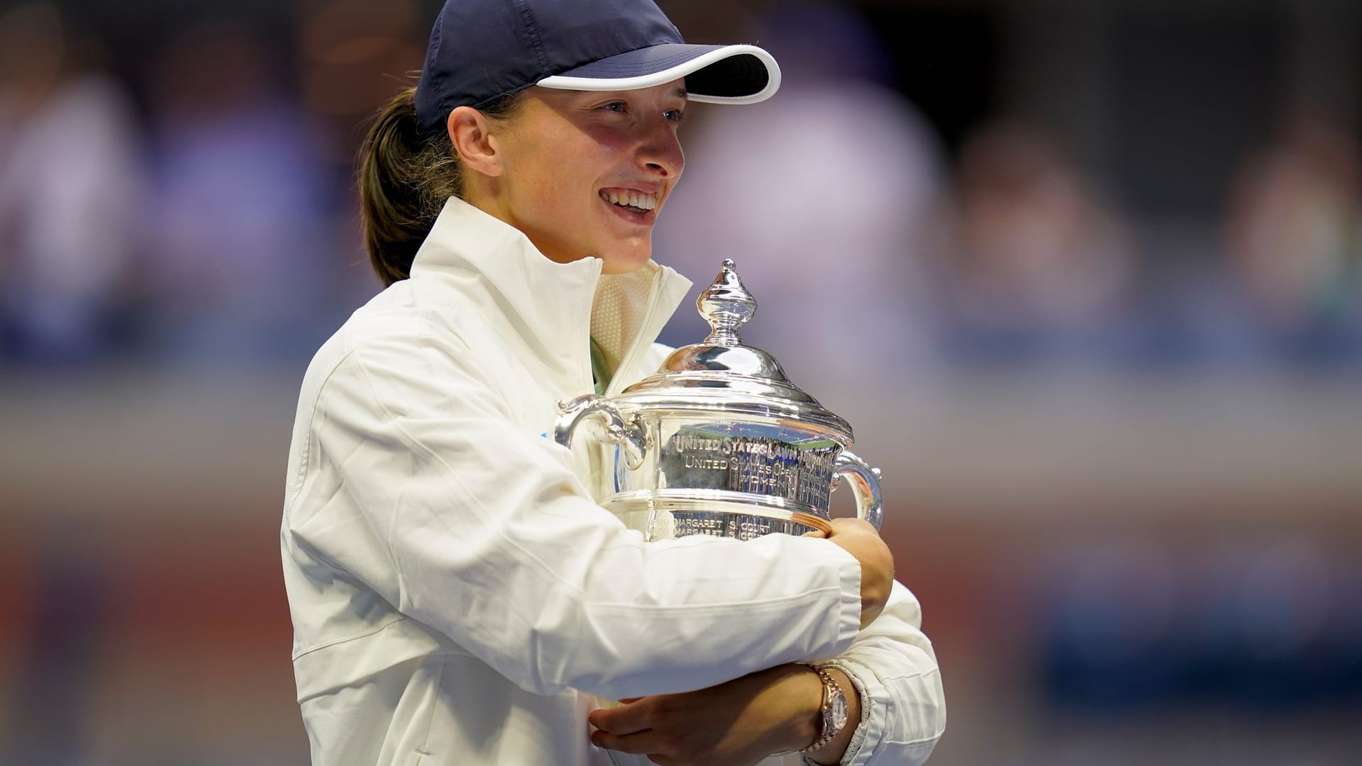 Strahlende Siegerin: Iga Swiatek aus Polen hat die US Open gewonnen.