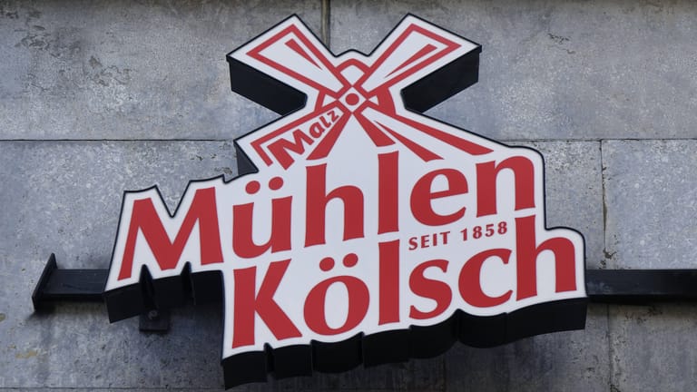 Logo von Mühlen Kölsch (Archivbild): Die Gastronomien der Brauerei verweigern sich der WM in Katar.