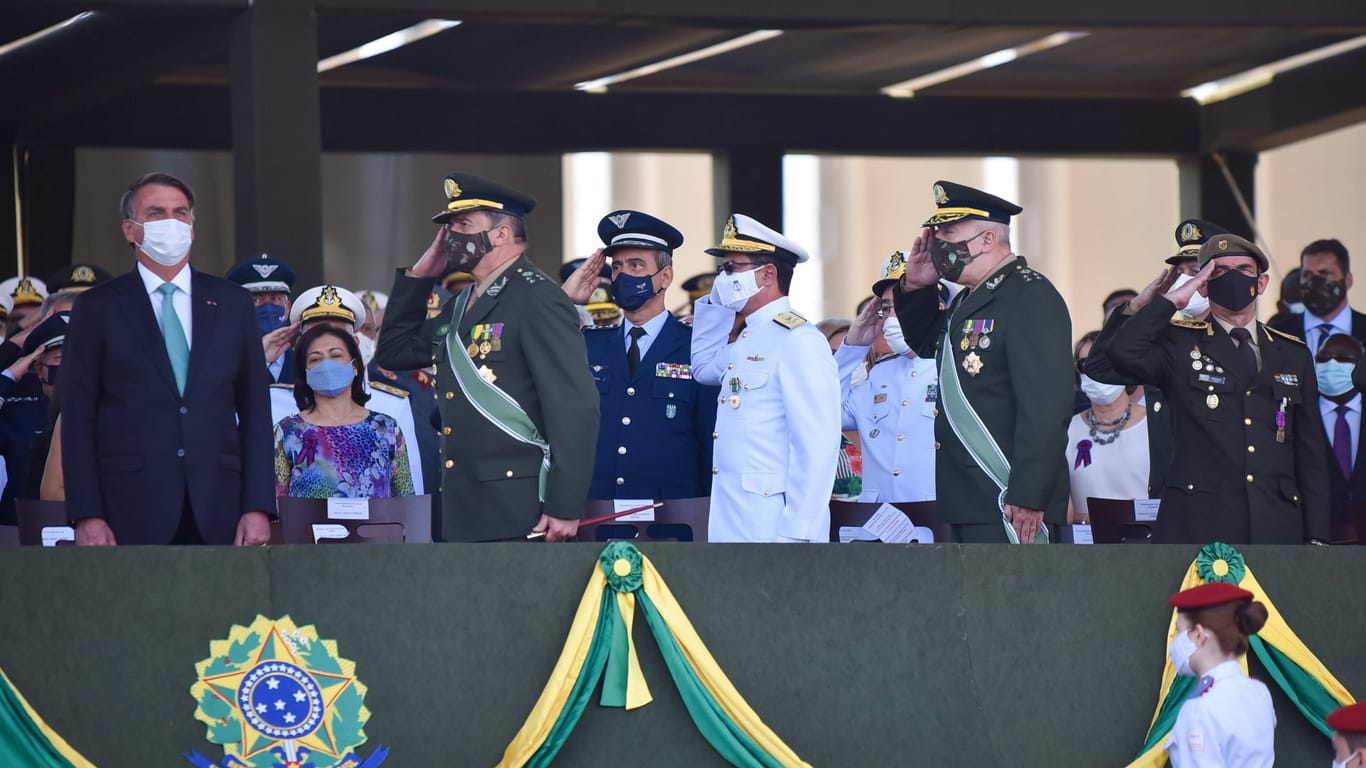 Jair Bolsonaro: Vor seiner Karriere als Politiker war der Brasilianer beim Militär aktiv.