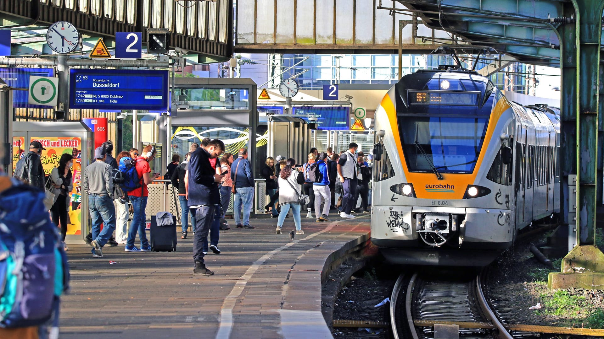 Duisburger Hauptbahnhof (Symbolbild): Wer soll das bezahlen?