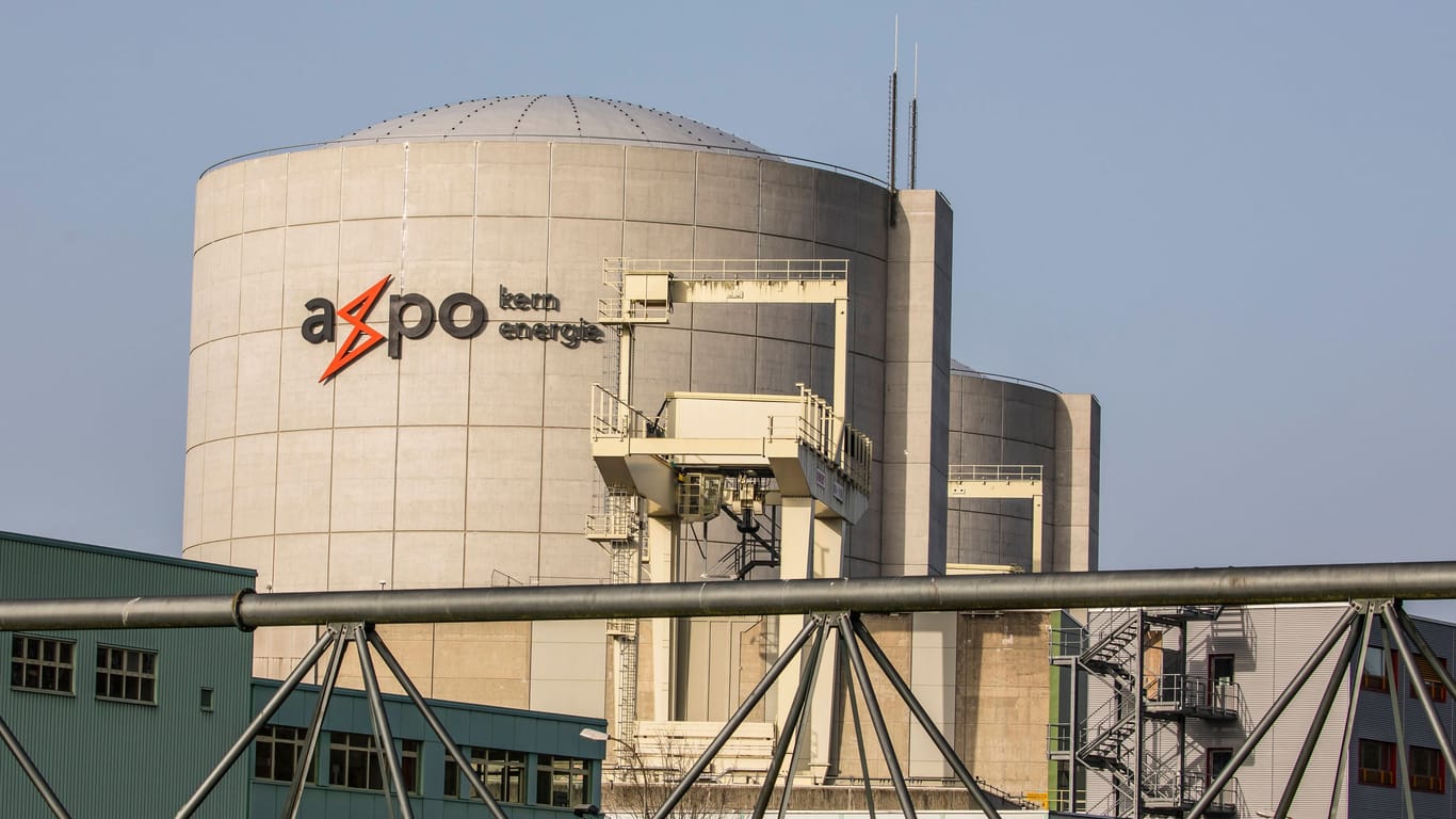 Atomkraftwerk Beznau von Axpo AG: Axpo ist der größte Produzent von Wasserkraft in der Schweiz. Auch durch AKW gewinnt das Unternehmen Strom.