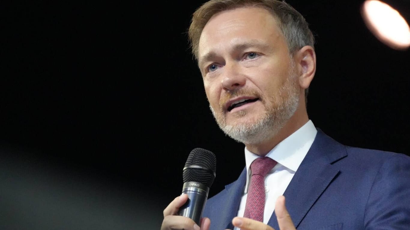 Christian Lindner: Der FDP-Vorsitzende kritisiert die hohen Gehälter der Chefs bei den öffentlich-rechtlichen Sendern.