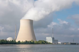 Kernkraftwerk Isar 2 in Bayern: Atomkraft ersetzt Erdgas nicht 1:1. Kurzfristig wird vor allem Kohle ersetzt.