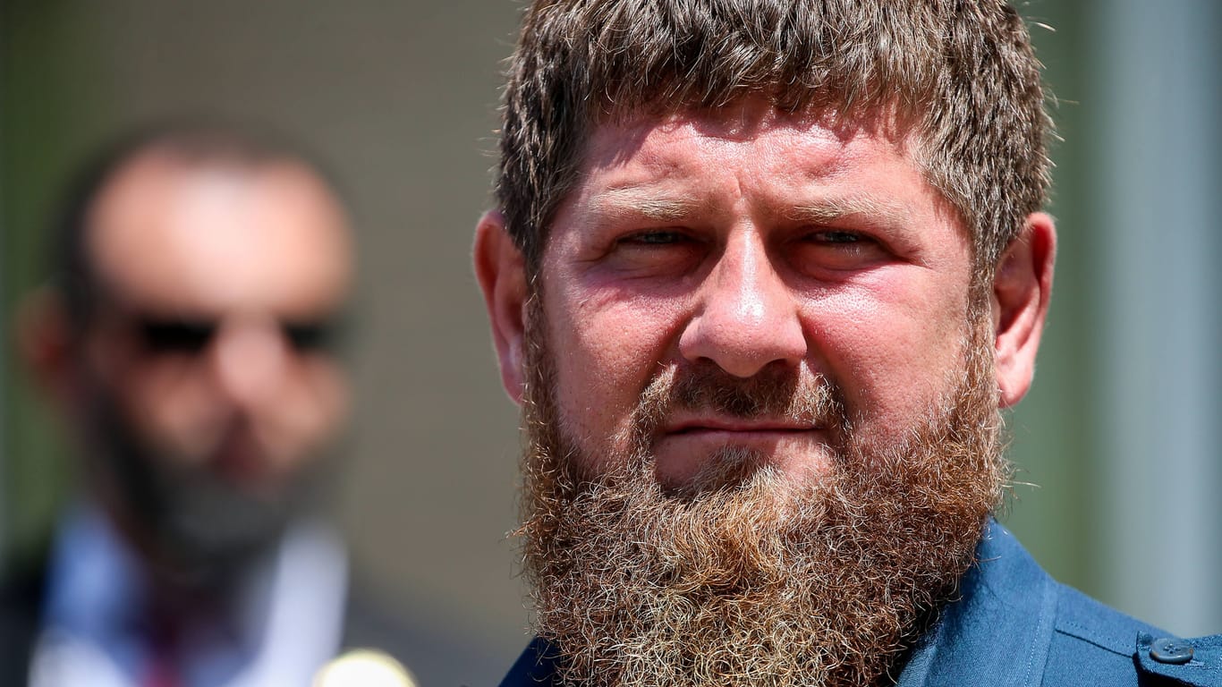 Ramsan Kadyrow kritisierte russische Wehrdienstverweigerer, will aber keine eigenen tschetschenischen Truppen in den Ukraine-Krieg schicken.