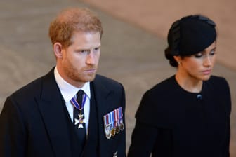 Harry und Meghan: Warum werden sie nicht beim Staatsdinner zu Ehren von Queen Elizabeth II. teilnehmen dürfen?