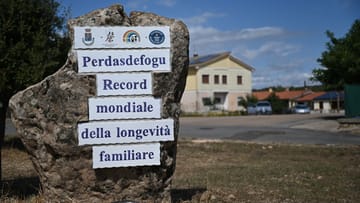 Perdasdefogu: questo villaggio è conosciuto come un villaggio centenario e quindi è entrato nel Guinness dei primati.