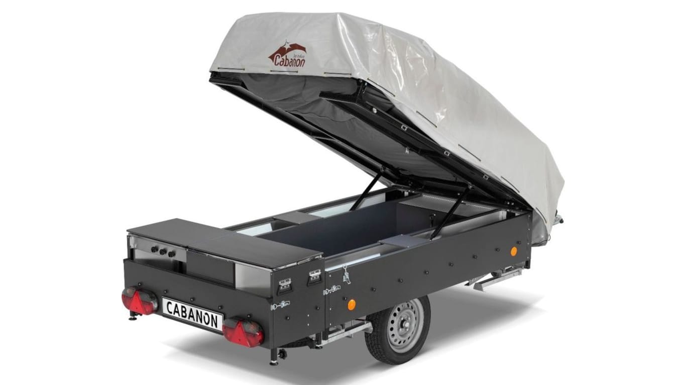Cabanon Mercury: Der Anhänger bietet praktische Staukästen für Gepäck und kann auch E-Bikes transportieren.