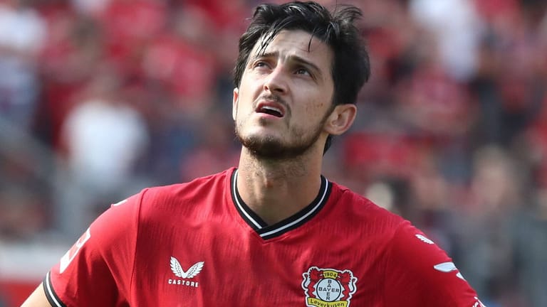 Sardar Azmoun im Trikot von Bayer Leverkusen: Der Iraner spielt seit Januar für die Werkself.