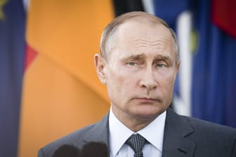 Wladimir Putin (Archivbild): Russlands Machtclique will sich an der Spitze halten, meint Wladimir Kaminer.