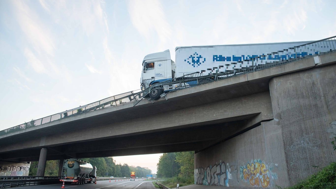 Unfallstelle in NRW: Die Autobahn musste teilweise gesperrt werden.
