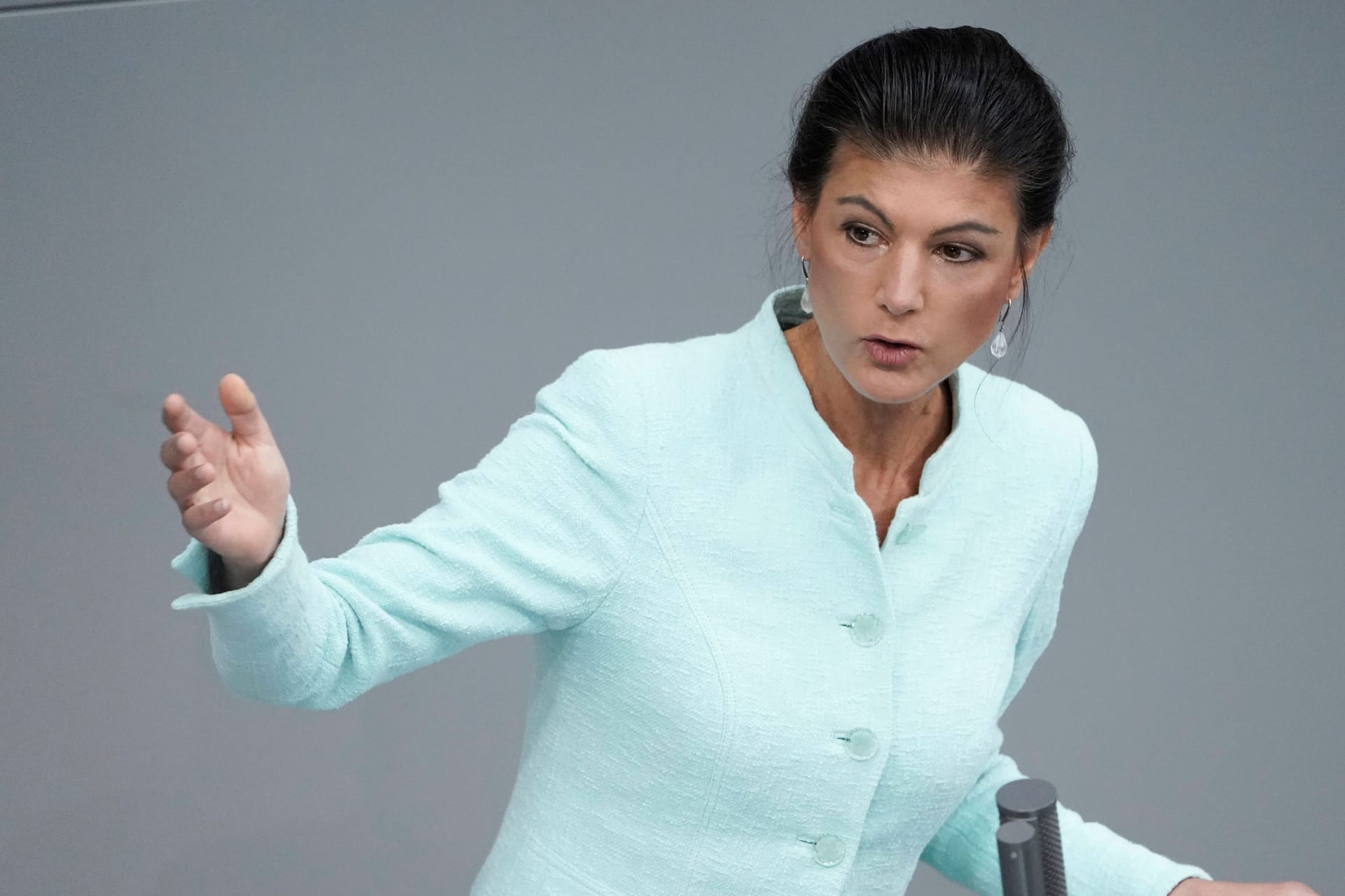 Sahra Wagenknecht: "Putin lacht sich doch tot über uns"