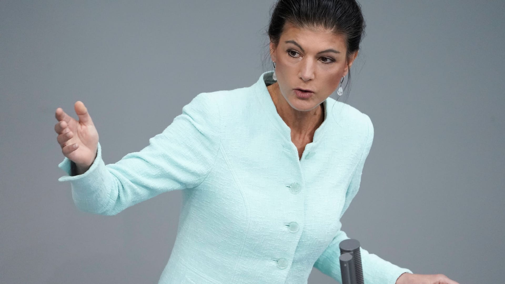 Sahra Wagenknecht: "Putin lacht sich doch tot über uns"