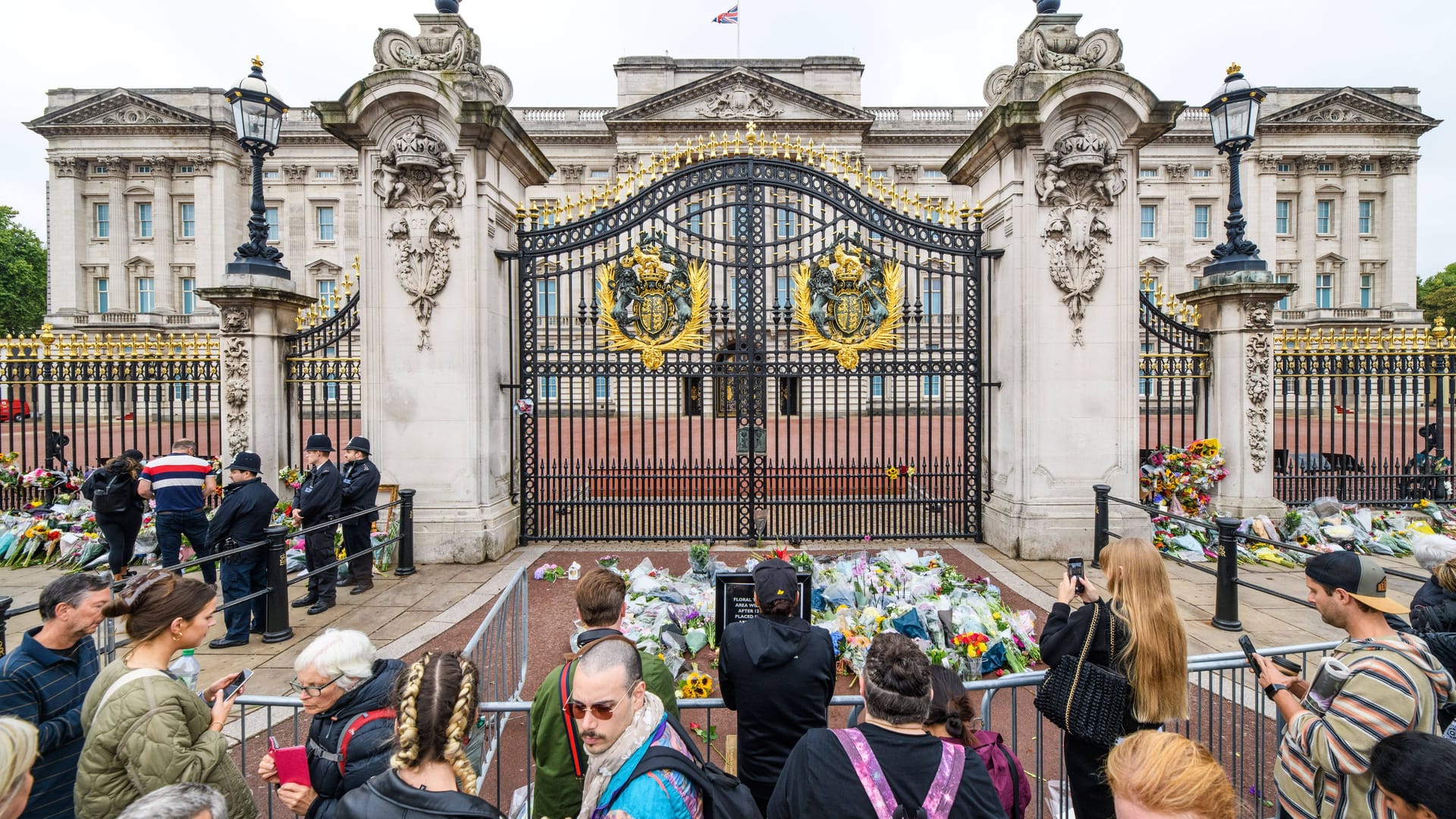 Buckingham Palace: Die Zentrale der britischen Monarchie wird bis 2027 für mehr als 500 Millionen Euro renoviert.