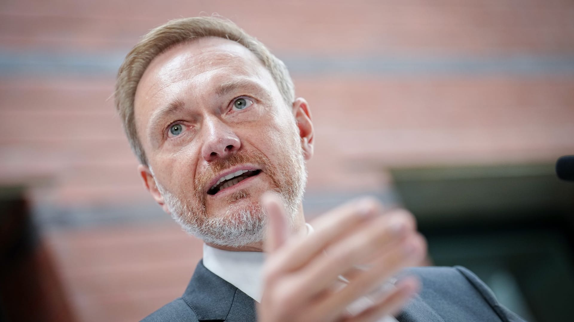 Christian Lindner: Keines der Ressorts habe seine Haltung zu Panzerlieferungen verändert.