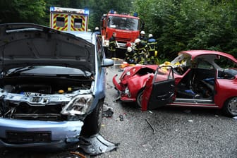 Unfall auf der Hoisdorfer Landstraße: Drei Menschen wurden verletzt.
