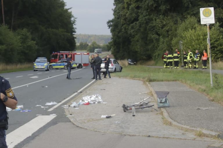 Die Kollision mit einem Auto war für eine Radfahrerin im Landkreis Fürth tödlich.