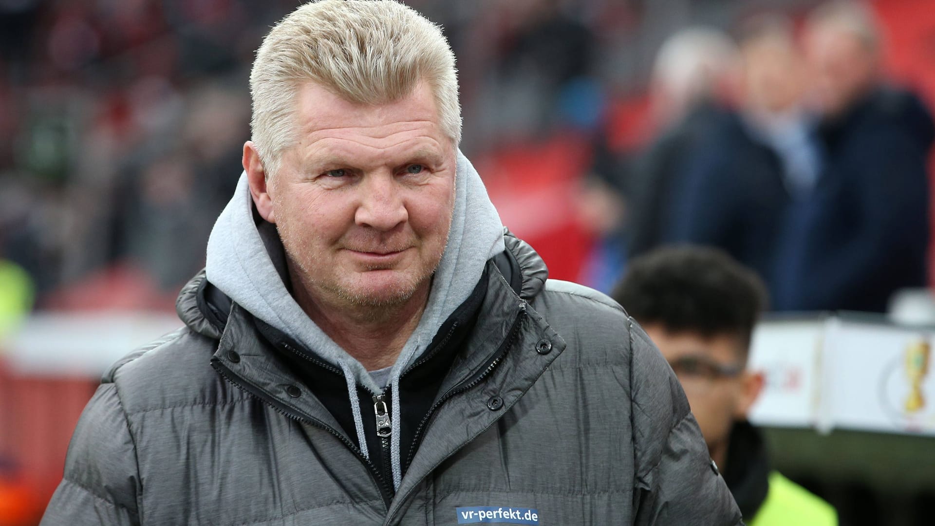 Stefan Effenberg: Der t-online-Kolumnist wird neuer Botschafter des FC Bayern.