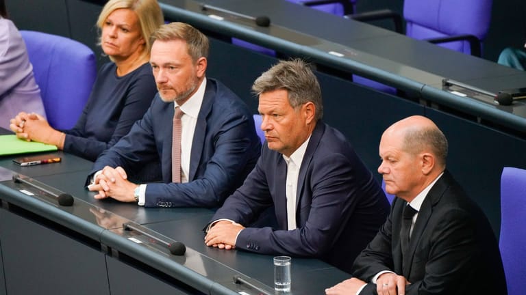 Christian Lindner, Robert Habeck und Olaf Scholz: Die drei führenden Köpfe der Bundesregierung ringen um Lösungen in der Energiekrise.
