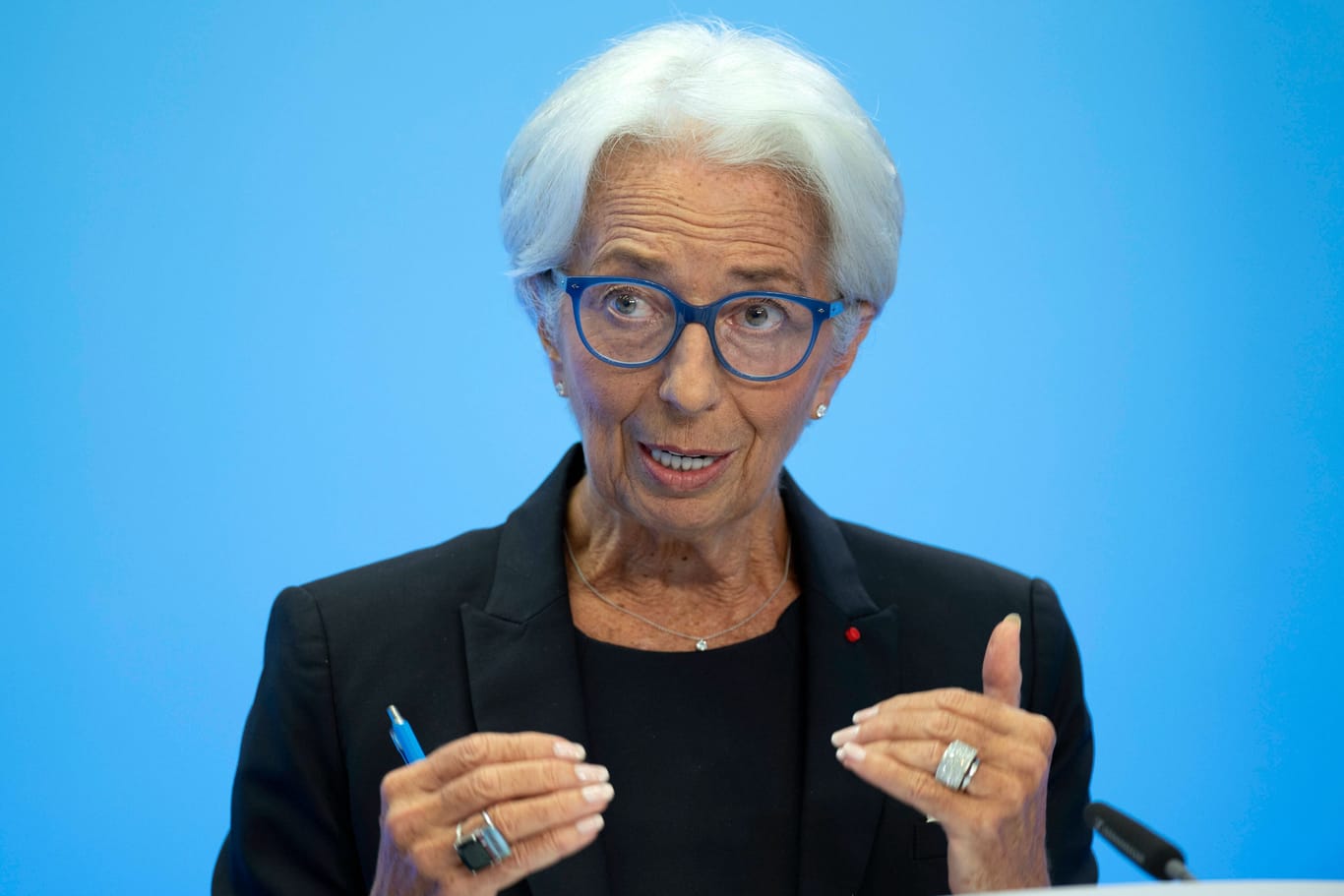 Christine Lagarde, Präsidentin der Europäischen Zentralbank (Archivbild): Die Währungshüter haben einen drastischen Zinsanstieg beschlossen.
