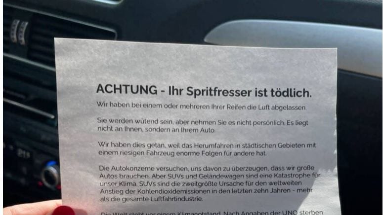 Flugblatt der Gruppierung "The Tyre Extinguishers": In Essen hat die Gruppierung mutmaßlich zugeschlagen. Flugblatt der Gruppierung "The Tyre Extinguishers": In Essen hat die Gruppierung mutmaßlich zugeschlagen.