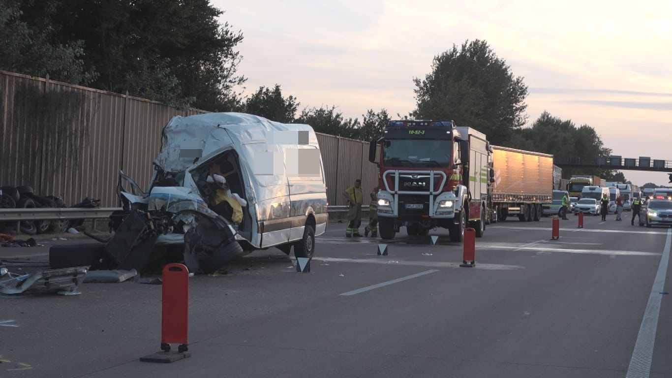 Unfallstelle in Diepholz: Der Fahrer des Wagens kam ums Leben.