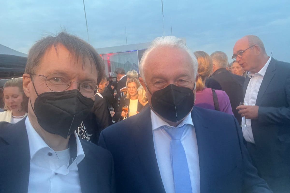 Mit Maske: Karl Lauterbach und Wolfgang Kubicki.