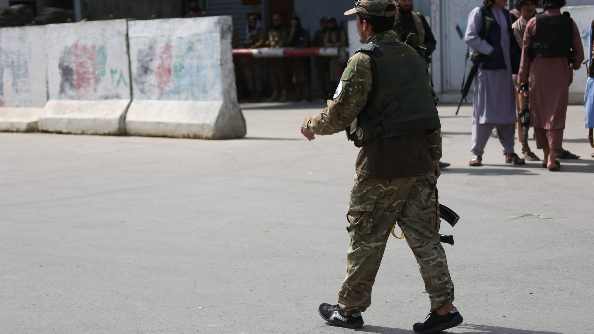 Soldat in Kabul (Archivbild): Dort ist es zu einer Explosion gekommen. Hintergründe sind noch unklar.