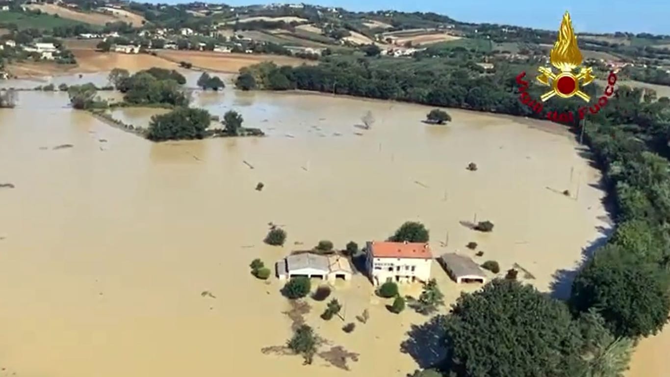 Überschwemmungen in Italien: Innerhalb weniger Stunden haben massive Niederschläge für Fluten gesorgt.